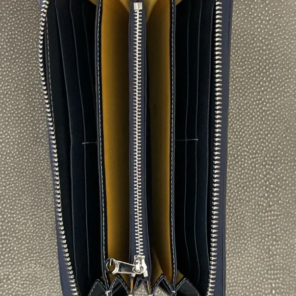 Goyard Blue and Gray Patterned Wallet - Picture 3 of 4